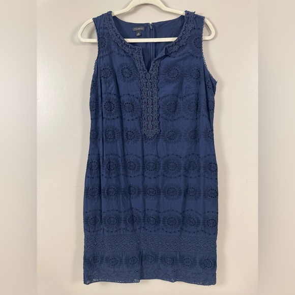 Talbots Navy Blue Sleeveless eyelet lace overlay shift dress size 10 - Picture 4 of 11